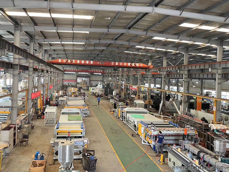 現代精工生產車間