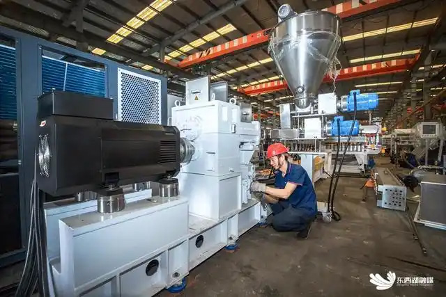 中空板生產線總裝