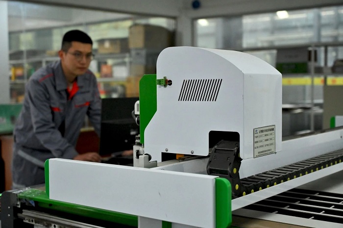 磷石膏包裝箱生產現場 4