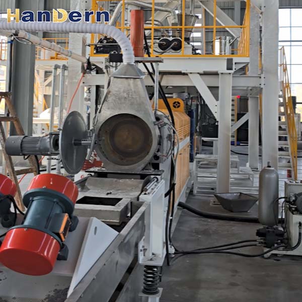 石頭紙連續密煉造粒機實物圖3