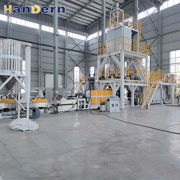 石頭紙連續密煉造粒機實物圖1